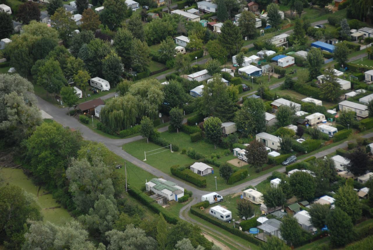 Camping Loisirs Des Groux Mousseaux-sur-Seine Buitenkant foto